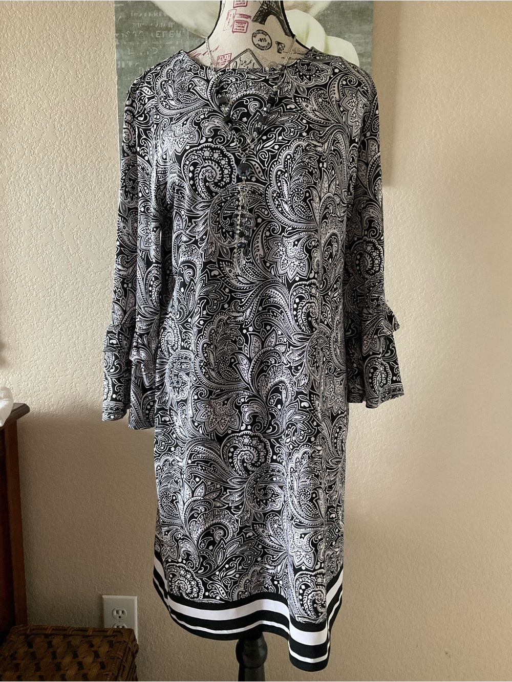 Michael Kors Black & White Paisley-Print Midi Dress Size M
